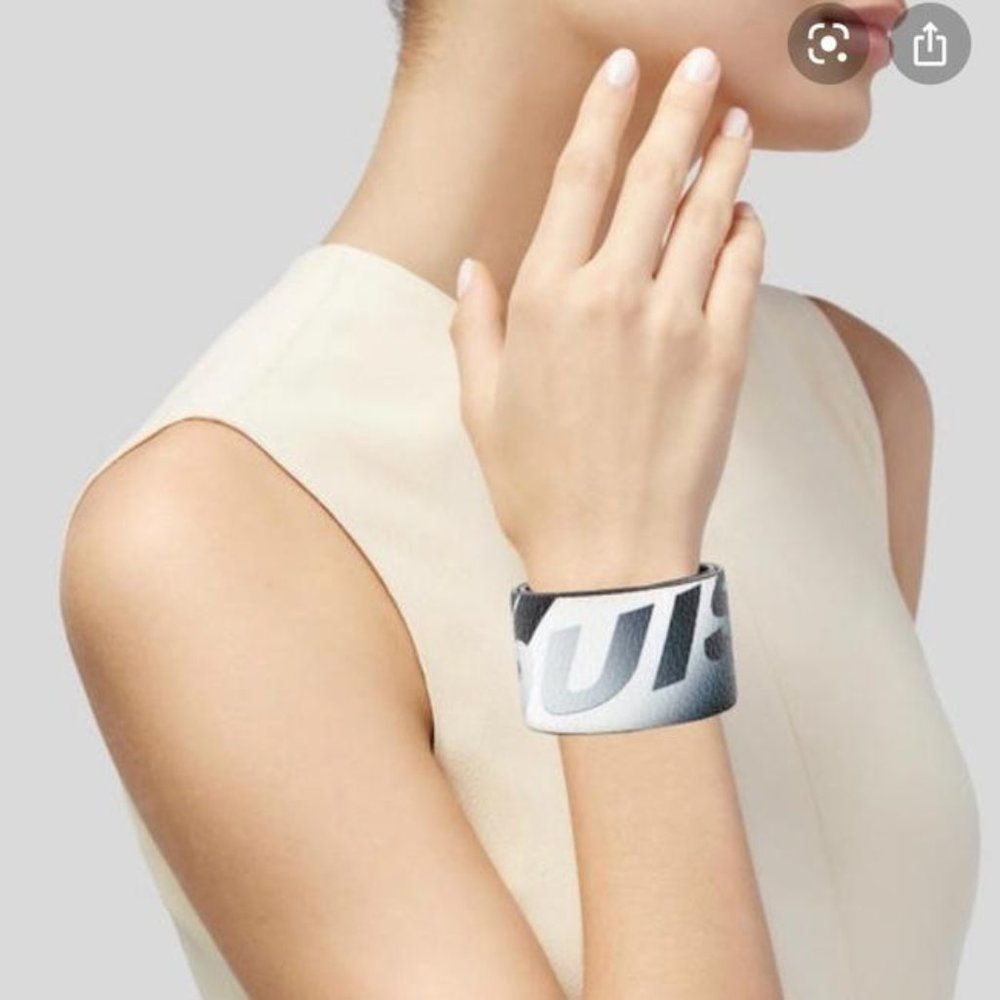 Race Collection Speedy Slap Bracelet